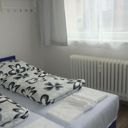 Hu Lägenhet Prag Exteriör bild